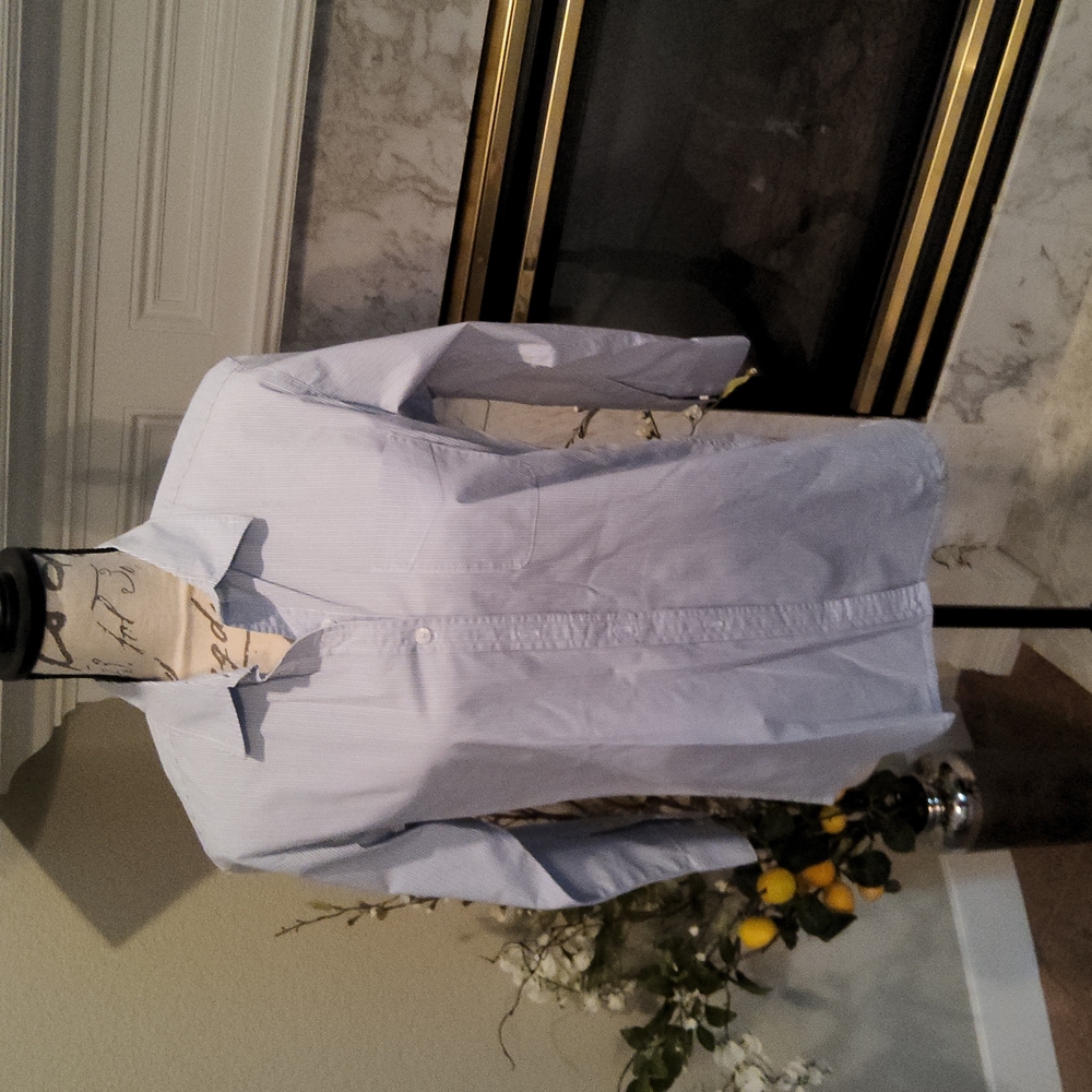 CABI #746 Crossover buttondown size Small